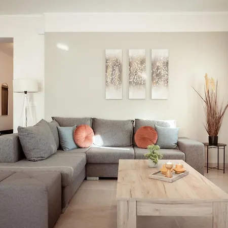 Villa Nicoldia With Private Pool Near Laganas