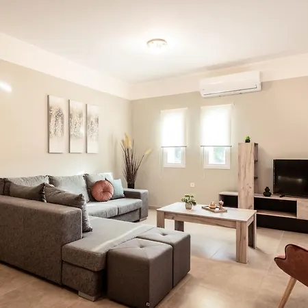 Villa Nicoldia With Private Pool Near Laganas