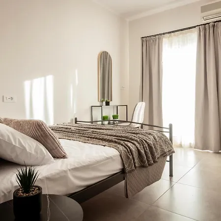 Villa Nicoldia With Private Pool Near *