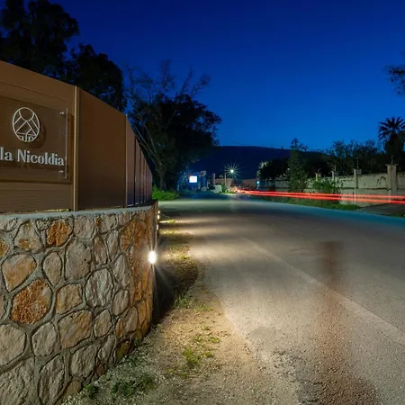 Villa Nicoldia With Private Pool Near Laganas