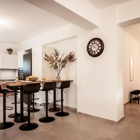 Nicoldia With Private Pool Near לגאנאס