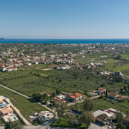 Nicoldia With Private Pool Near Βίλα Λαγανάς