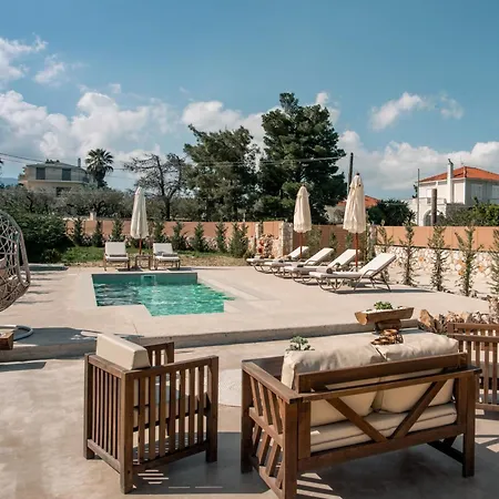 Nicoldia With Private Pool Near Villa