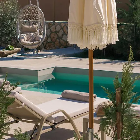 Nicoldia With Private Pool Near Βίλα *