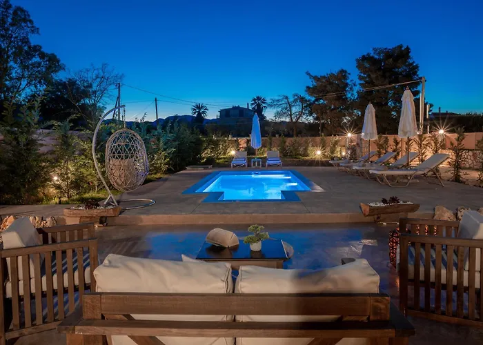 Nicoldia With Private Pool Near Λαγανάς