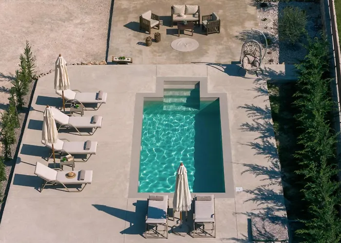 Βίλα Nicoldia With Private Pool Near Λαγανάς